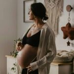 Femme enceinte sereine